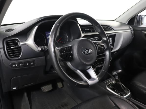 Kia Rio IV Рестайлинг с пробегом 2021 года, цена 2 144 000 рублей, 40317 км, хэтчбек, Автокод Объявления