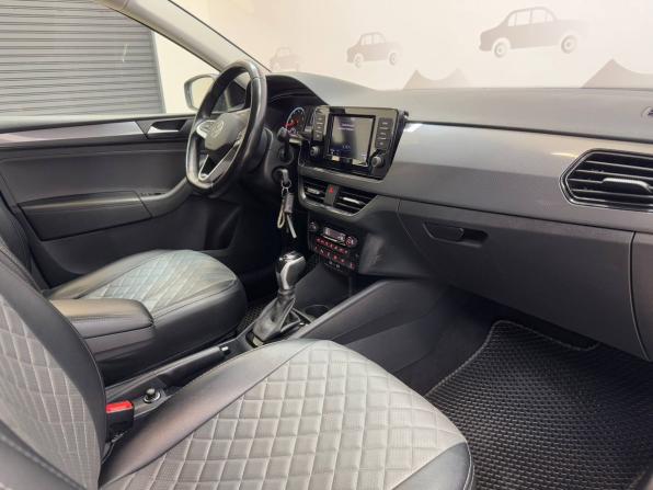 Volkswagen Polo VI с пробегом 2022 года, цена 1 599 000 рублей, 128972 км, лифтбек, Автокод Объявления
