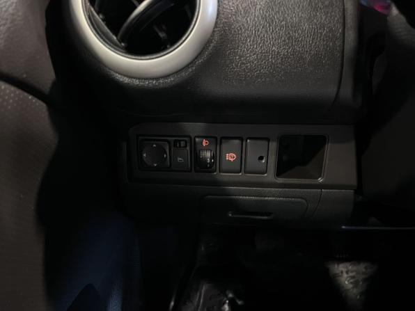 Nissan Note I Рестайлинг с пробегом 2011 года, цена 530 000 рублей, 261223 км, хэтчбек, Автокод Объявления