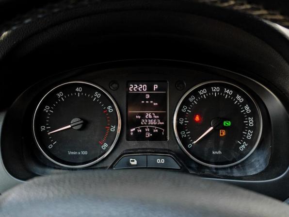 Skoda Rapid I с пробегом 2014 года, цена 925 000 рублей, 223663 км, лифтбек, Автокод Объявления