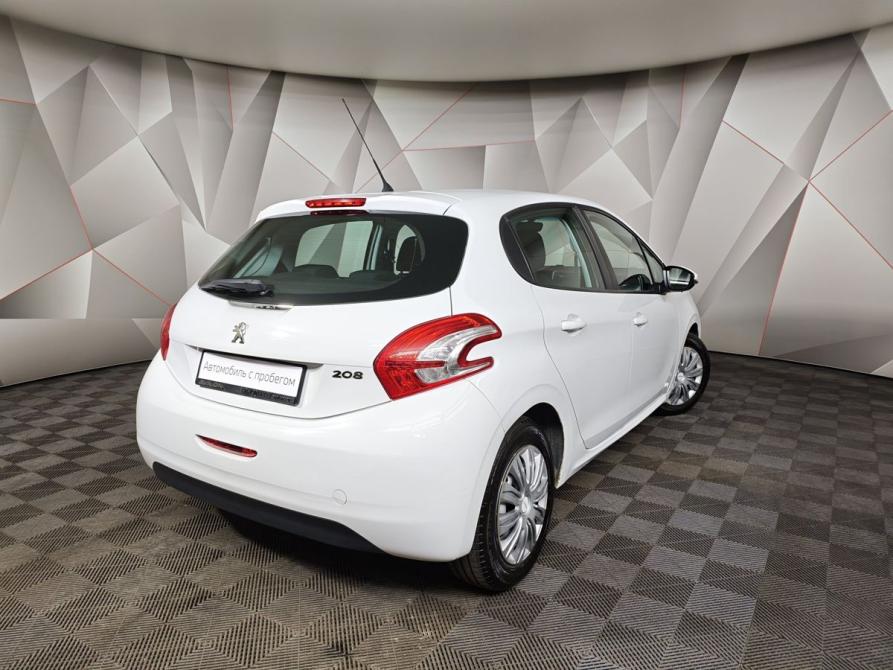 Peugeot 208 I Москва  - изображение 2