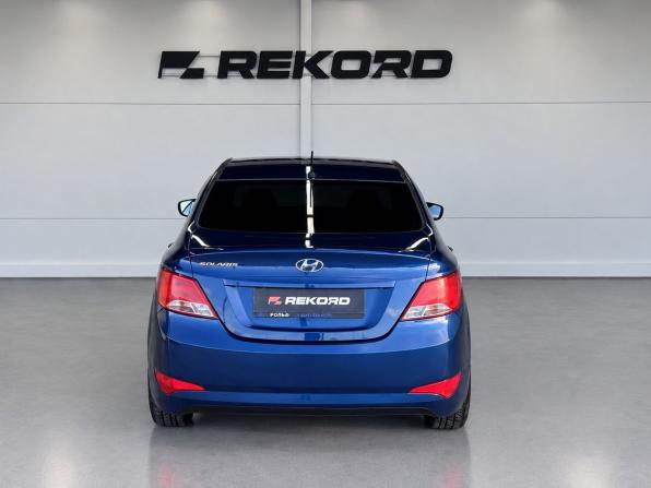 Hyundai Solaris I Рестайлинг с пробегом 2016 года, цена 879 000 рублей, 184992 км, седан, Автокод Объявления