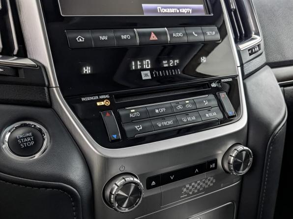Toyota Land Cruiser 200 Series Рестайлинг 2 с пробегом 2020 года, цена 8 350 000 рублей, 131306 км, внедорожник, Автокод Объявления