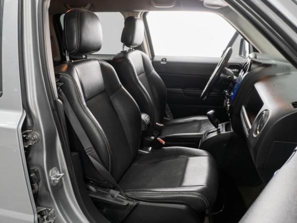 Jeep Liberty (Patriot) с пробегом 2015 года, цена 1 670 000 рублей, 122541 км, внедорожник, Автокод Объявления