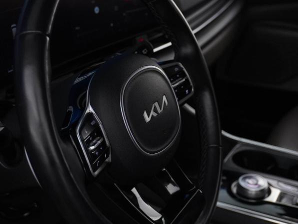 Kia Carnival IV Рестайлинг с пробегом 2024 года, цена 5 124 444 рубля, 59420 км, минивэн, Автокод Объявления