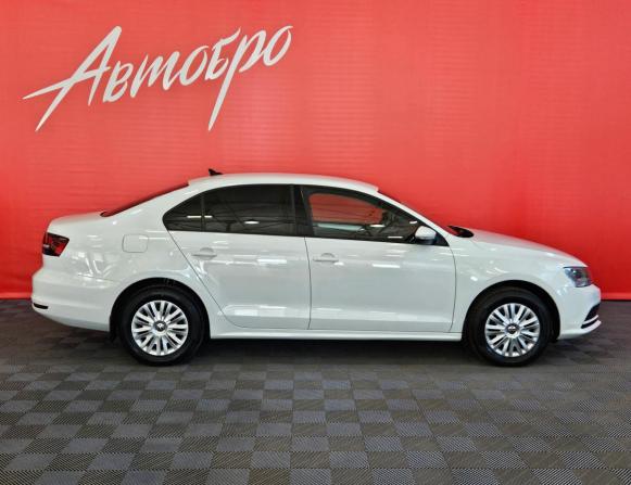 Volkswagen Jetta VI Рестайлинг с пробегом 2017 года, цена 1 320 000 рублей, 157282 км, седан, Автокод Объявления