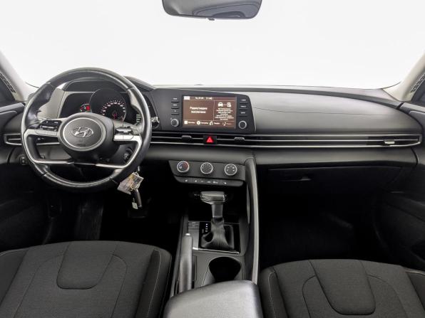 Hyundai Elantra VII (CN7) с пробегом 2022 года, цена 1 990 000 рублей, 61860 км, седан, Автокод Объявления