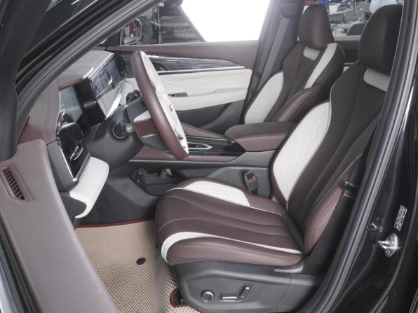 Geely Monjaro I с пробегом 2023 года, цена 3 360 000 рублей, 12917 км, внедорожник, Автокод Объявления