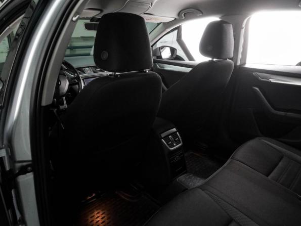 Skoda Octavia III (A7) Рестайлинг с пробегом 2019 года, цена 1 534 000 рублей, 179590 км, лифтбек, Автокод Объявления