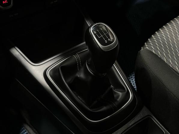Kia Rio IV с пробегом 2018 года, цена 1 050 000 рублей, 90410 км, седан, Автокод Объявления
