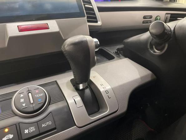 Honda Freed I Рестайлинг 2 с пробегом 2014 года, цена 1 119 000 рублей, 138942 км, компактвэн, Автокод Объявления