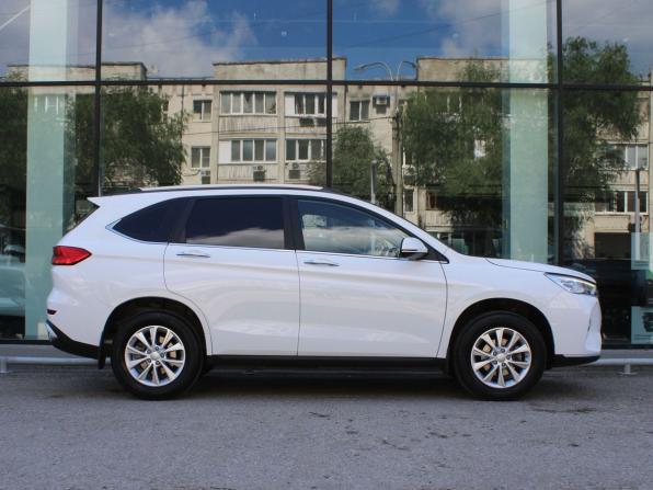 Haval M6 II с пробегом 2024 года, цена 1 970 000 рублей, 15500 км, внедорожник, Автокод Объявления