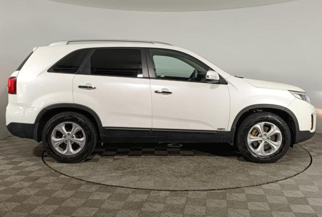 Kia Sorento II Рестайлинг с пробегом 2017 года, цена 2 250 000 рублей, 110012 км, внедорожник, Автокод Объявления