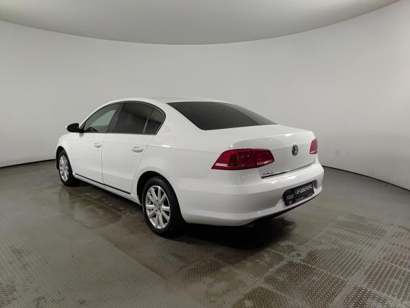 Volkswagen Passat B7 с пробегом 2011 года, цена 855 000 рублей, 275270 км, седан, Автокод Объявления