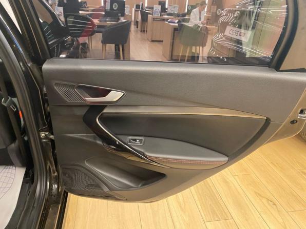 Lada (ВАЗ) Vesta I Рестайлинг (NG) с пробегом 2023 года, цена 1 698 000 рублей, 30600 км, универсал, Автокод Объявления