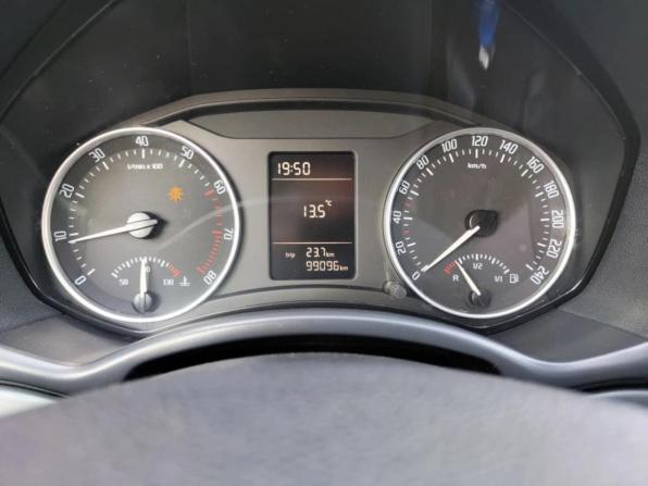 Skoda Octavia II (A5) Рестайлинг с пробегом 2012 года, цена 740 000 рублей, 99096 км, лифтбек, Автокод Объявления