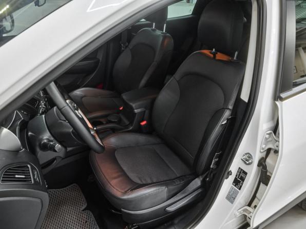 Hyundai ix35 I Рестайлинг с пробегом 2014 года, цена 1 379 000 рублей, 128048 км, внедорожник, Автокод Объявления