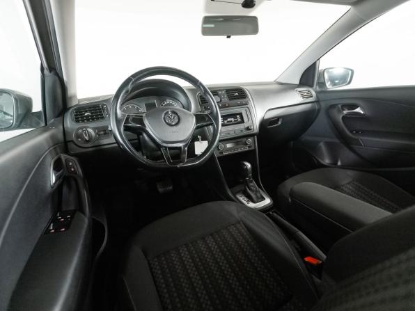 Volkswagen Polo V Рестайлинг с пробегом 2017 года, цена 1 291 000 рублей, 62913 км, седан, Автокод Объявления