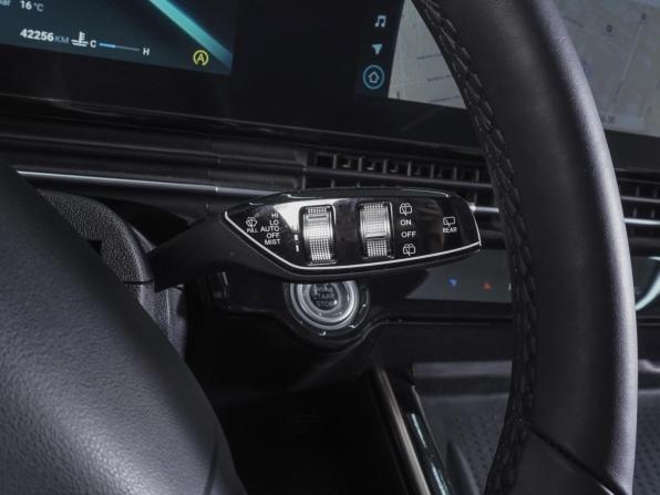 Omoda C5 I с пробегом 2023 года, цена 1 969 000 рублей, 42256 км, внедорожник, Автокод Объявления