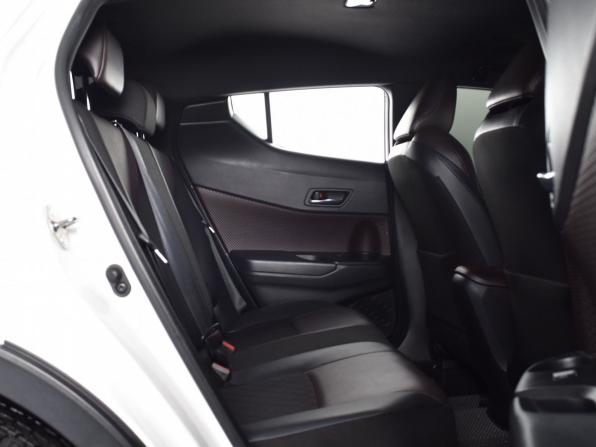 Toyota C-HR I Рестайлинг с пробегом 2019 года, цена 2 049 999 рублей, 96649 км, внедорожник, Автокод Объявления