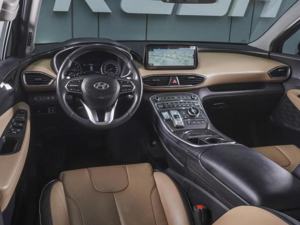 Hyundai Santa Fe IV Рестайлинг с пробегом 2023 года, цена 4 570 000 рублей, 31460 км, внедорожник, Автокод Объявления