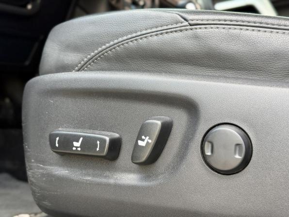 Toyota Land Cruiser Prado 150 Series Рестайлинг 3 с пробегом 2021 года, цена 6 287 000 рублей, 133440 км, внедорожник, Автокод Объявления