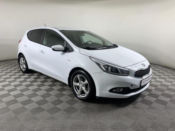 Kia Ceed II с пробегом 2014 года, цена 1 020 000 рублей, 121790 км, универсал, Автокод Объявления