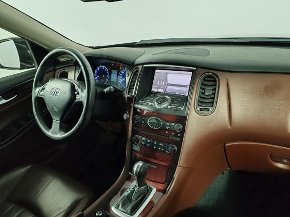 Infiniti QX50 I Рестайлинг с пробегом 2017 года, цена 2 129 000 рублей, 120350 км, внедорожник, Автокод Объявления