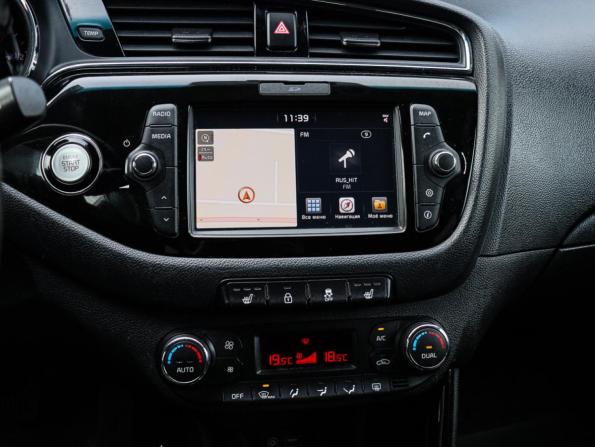 Kia Ceed II Рестайлинг с пробегом 2017 года, цена 1 299 000 рублей, 107259 км, хэтчбек, Автокод Объявления