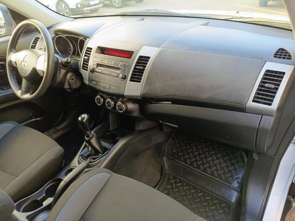 Mitsubishi Outlander II Рестайлинг с пробегом 2011 года, цена 849 000 рублей, 292645 км, внедорожник, Автокод Объявления