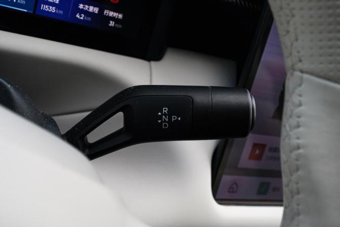 Lynk &amp; Co 900 с пробегом 2025 года, цена 6 897 000 рублей, 11403 км, внедорожник, Автокод Объявления