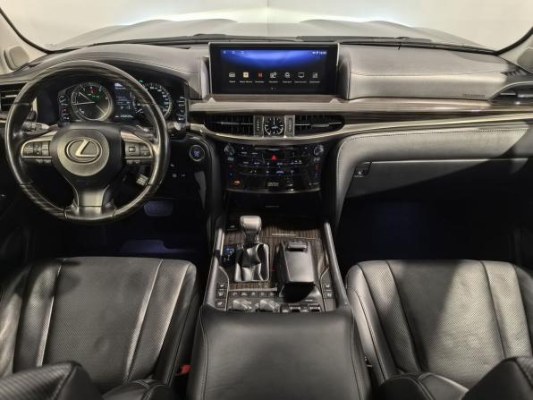 Lexus LX III Рестайлинг 2 с пробегом 2017 года, цена 6 499 000 рублей, 200386 км, внедорожник, Автокод Объявления
