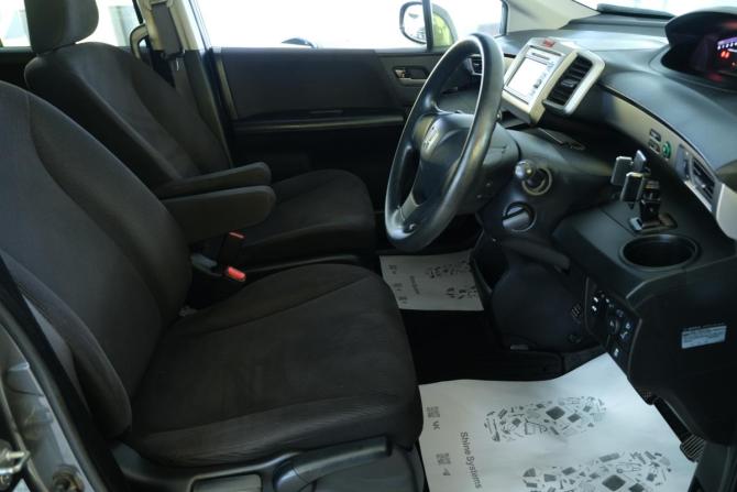Honda Freed I Рестайлинг с пробегом 2012 года, цена 1 149 000 рублей, 135500 км, компактвэн, Автокод Объявления