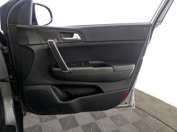 Kia Sportage IV Рестайлинг с пробегом 2019 года, цена 2 185 000 рублей, 94195 км, внедорожник, Автокод Объявления