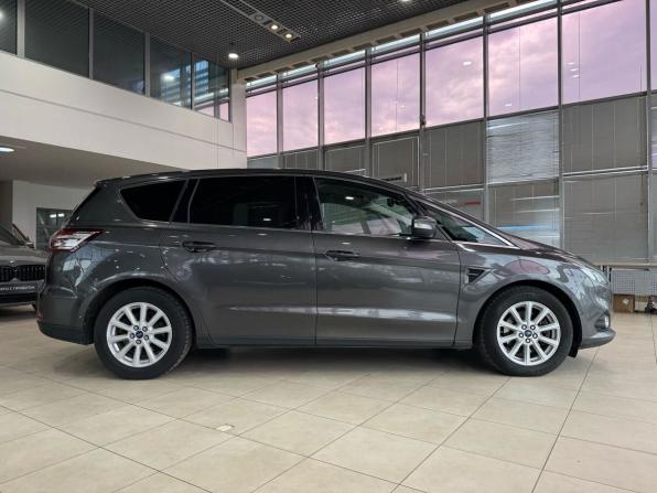 Ford S-MAX II с пробегом 2017 года, цена 1 485 000 рублей, 292887 км, минивэн, Автокод Объявления