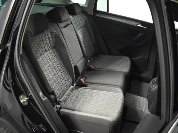 Volkswagen Tiguan II Рестайлинг с пробегом 2021 года, цена 2 498 100 рублей, 190952 км, внедорожник, Автокод Объявления
