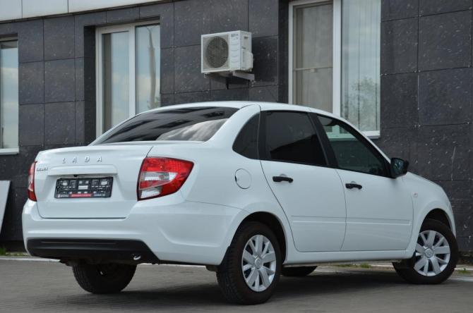 Lada (ВАЗ) Granta I Рестайлинг с пробегом 2022 года, цена 899 900 рублей, 50373 км, седан, Автокод Объявления