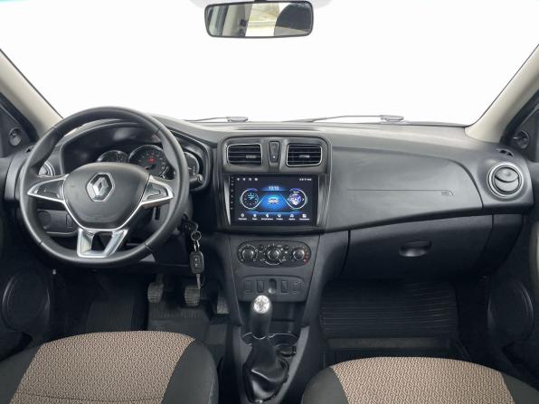 Renault Logan II Рестайлинг с пробегом 2019 года, цена 858 000 рублей, 82911 км, седан, Автокод Объявления