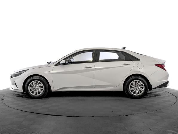Hyundai Elantra VII (CN7) с пробегом 2022 года, цена 1 919 000 рублей, 42343 км, седан, Автокод Объявления