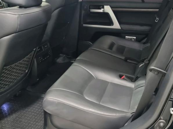 Toyota Land Cruiser 200 Series Рестайлинг 2 с пробегом 2019 года, цена 6 500 000 рублей, 147034 км, внедорожник, Автокод Объявления