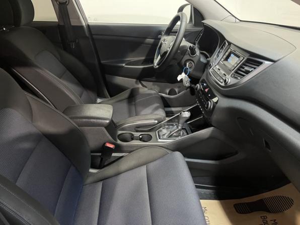Hyundai Tucson III с пробегом 2016 года, цена 1 635 000 рублей, 168426 км, внедорожник, Автокод Объявления