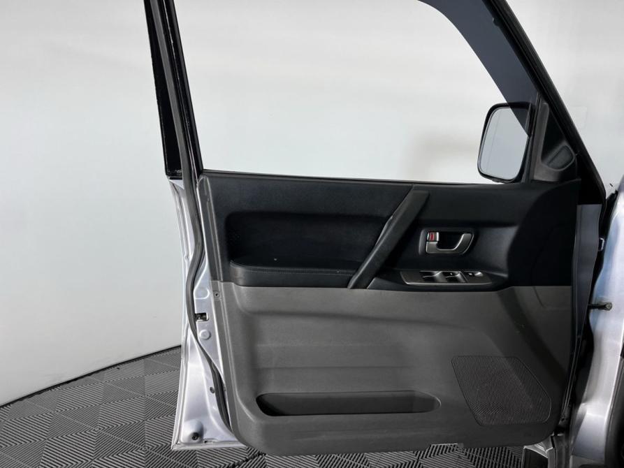 Mitsubishi Pajero III Рестайлинг Архангельск  - изображение 11