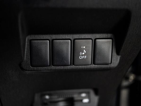 Toyota Prius Alpha I (ZVW40/41) Рестайлинг с пробегом 2016 года, цена 1 449 500 рублей, 177268 км, универсал, Автокод Объявления