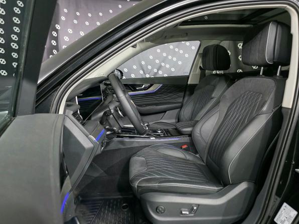Hongqi HS5 I Рестайлинг с пробегом 2024 года, цена 2 845 000 рублей, 44401 км, внедорожник, Автокод Объявления