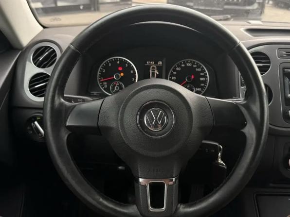 Volkswagen Tiguan I Рестайлинг с пробегом 2011 года, цена 915 000 рублей, 234323 км, внедорожник, Автокод Объявления