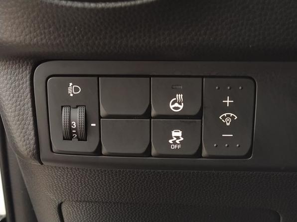 Kia Soul II Рестайлинг с пробегом 2018 года, цена 1 919 000 рублей, 64767 км, хэтчбек, Автокод Объявления
