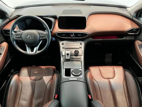 Hyundai Santa Fe IV Рестайлинг с пробегом 2022 года, цена 4 099 000 рублей, 72508 км, внедорожник, Автокод Объявления