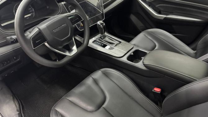 Venucia D60 Plus с пробегом 2023 года, цена 1 546 100 рублей, 31290 км, седан, Автокод Объявления