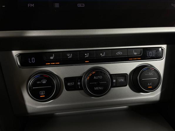 Volkswagen Passat B8 с пробегом 2018 года, цена 1 835 000 рублей, 223152 км, универсал, Автокод Объявления