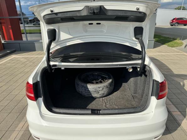Volkswagen Jetta VI с пробегом 2015 года, цена 590 000 рублей, 233303 км, седан, Автокод Объявления
